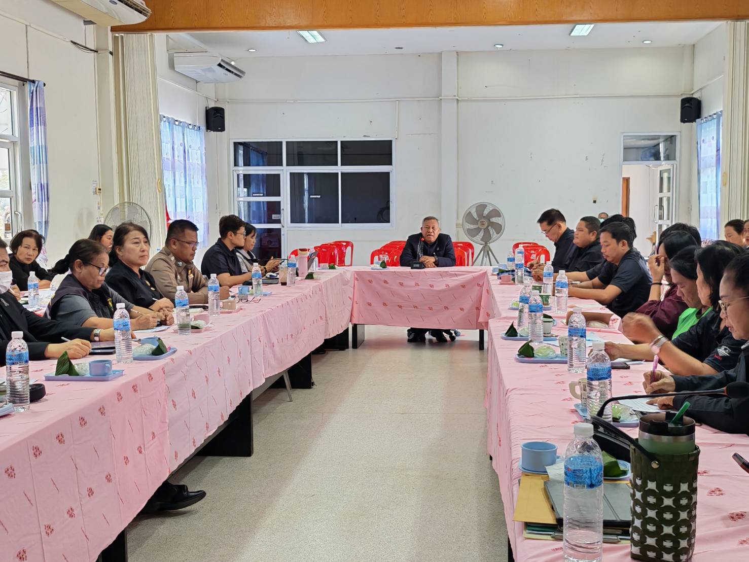 🪷 สพอ. : เนินสง่า ร่วมประชุม พชอ. ขับเคลื่อนพัฒนาคุณภาพชีวิตประชาชนอย่างรอบด้าน 🪷